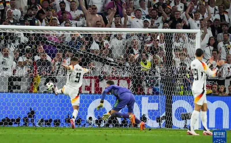 谈球吧体育app彩讯股份